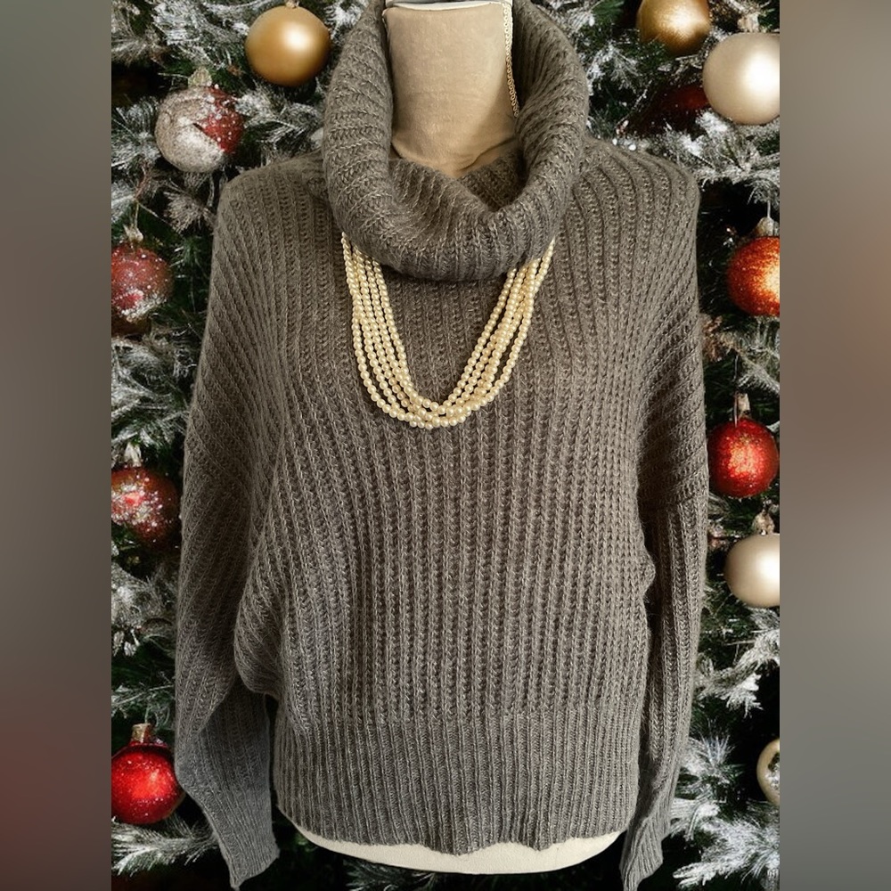 Elan Cowl Neck Sweater Gray Size Large